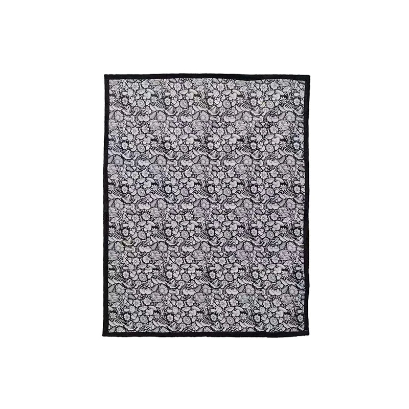 DIY Coloring Washable Fleece Throw Blanket, a Soft and Cozy Art Project Suitable for Both Kids and Adults