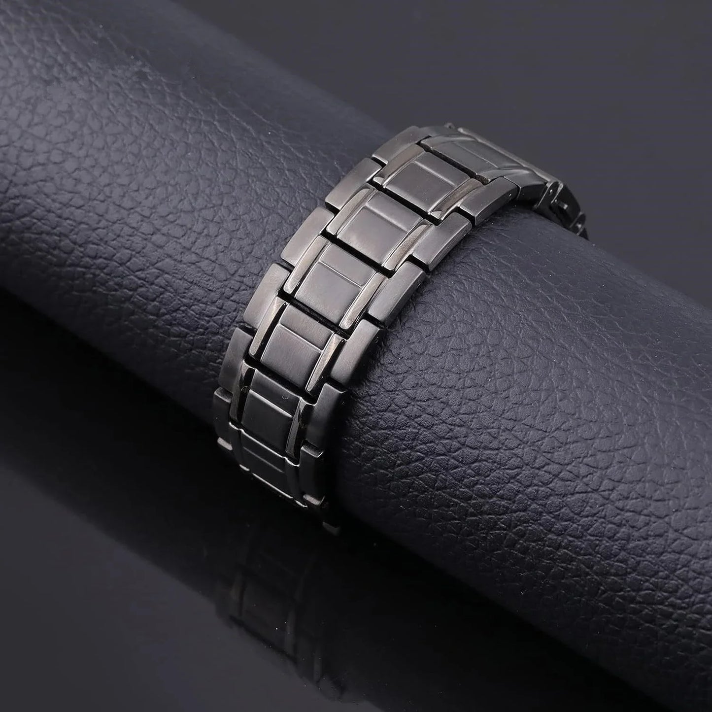 ARADOO 3500 Gauss Neodymium Magnetic Titanium Steel Bracelet for Men with Deploy