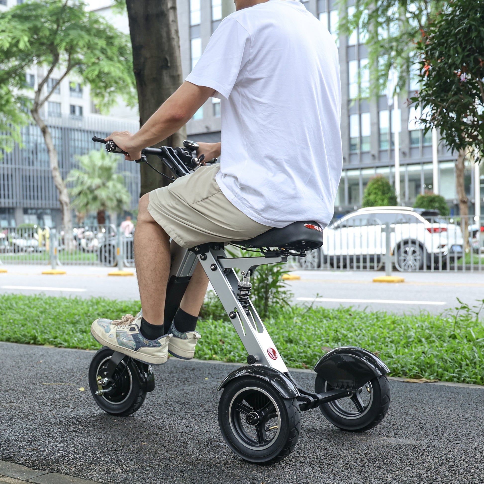 Topmate 10-inch 3 Wheel Foldable Mobility Scooter with Seat 36V